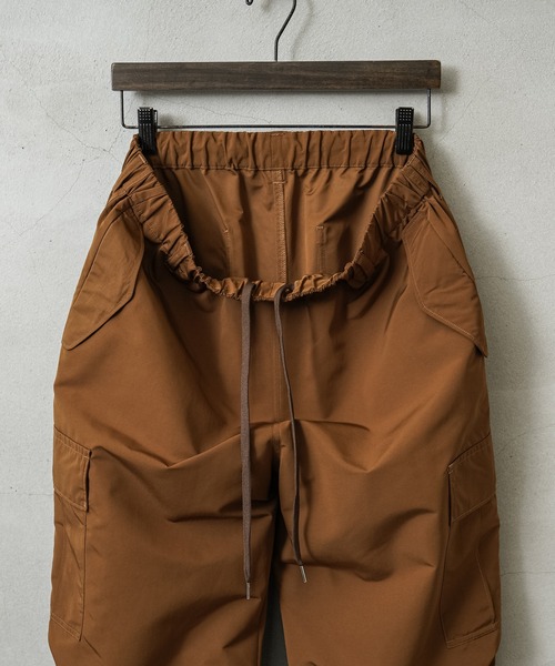 WAIPER.inc（ワイパーインク）の「イージーワイドバルーンカーゴパンツ（カーゴパンツ・メンズ・ブラウン/ライトグリーン・マルチサイズ）」の10枚目の写真