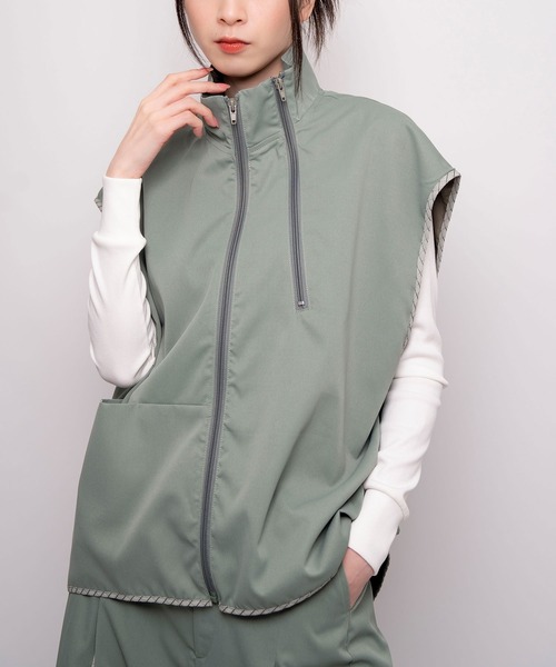 Nora Lily(ノラリリー)の「【Nora Lily】2 material Sleeve-Less Top(UNISEX)(ベスト・メンズ・ベージュ/ネイビー/ライトグリーン・FREE)」の1枚目の写真