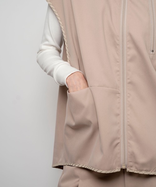 Nora Lily(ノラリリー)の「【Nora Lily】2 material Sleeve-Less Top(UNISEX)(ベスト・メンズ・ベージュ/ネイビー/ライトグリーン・FREE)」の7枚目の写真