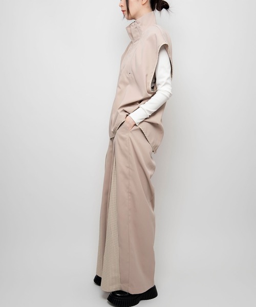 Nora Lily(ノラリリー)の「【Nora Lily】2 material Sleeve-Less Top(UNISEX)(ベスト・メンズ・ベージュ/ネイビー/ライトグリーン・FREE)」の21枚目の写真