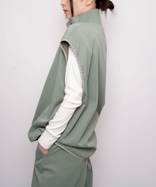 Nora Lily(ノラリリー)の「【Nora Lily】2 material Sleeve-Less Top(UNISEX)(ベスト・メンズ・ベージュ/ネイビー/ライトグリーン・FREE)」の8枚目の写真