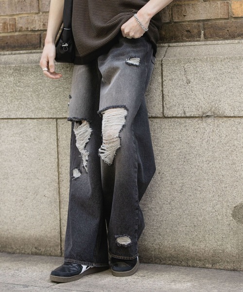 SENSE OF PLACE by URBAN RESEARCH（センスオブプレイスバイアーバンリサーチ）の「『ユニセックス』ダメージデニムワイドパンツ（デニムパンツ・メンズ・インディゴブルー/ブラック・MEDIUM/LARGE）」の12枚目の写真