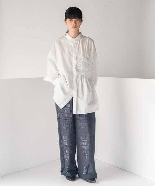 mintdesigns(ミントデザインズ)の「NEGATIVE SPACE POCKET SHIRT(シャツ/ブラウス・レディース・ネイビー/ホワイト・2/5)」の3枚目の写真