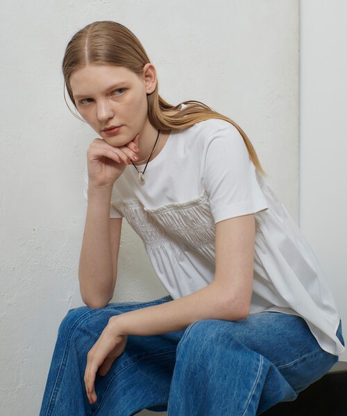 allureville(アルアバイル)の「シャーリングビスチェコンビTシャツ(Tシャツ/カットソー・レディース・オフホワイト/ブルー/ブラック・2)」の5枚目の写真