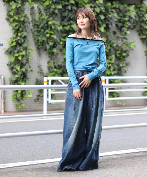 Rest&Recreation(レストアンドレクリエーション)の「【Rest&Recreation/レストアンドレクリエーション】OFF-SHOULDER TOP(Tシャツ/カットソー・レディース・ブラック/ブルー系その他/ホワイト・FREE)」の11枚目の写真