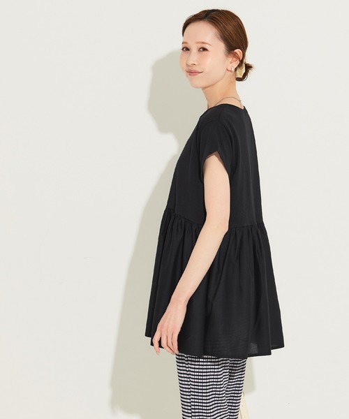 coca(coca)(コカ)の「クルーネックドッキングギャザートップス(Tシャツ/カットソー・レディース・その他1/ブラック/ライトピンク/ホワイト・S/M/L)」の6枚目の写真