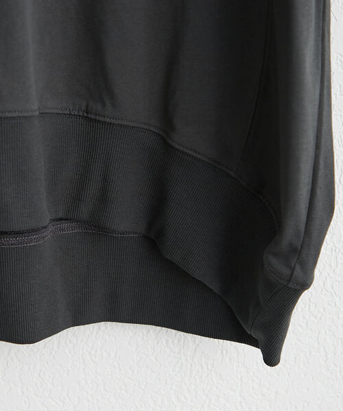 continuer de NICE CLAUP（コンティニューデナイスクラップ）の「大人ロゴT（Tシャツ/カットソー・レディース・モカ/スミクロ/オフホワイト・FREE）」の10枚目の写真