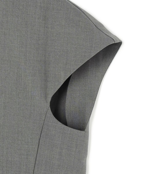 N.O.R.C（ノーク）の「ウォッシャブルペプラムブラウス【CLEAN MOTION】（シャツ/ブラウス・レディース・チャコール/ネイビー・フリー）」の21枚目の写真