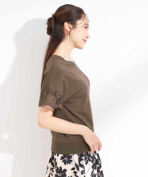 DRESKIP(ドレスキップ)の「【S-LL/ひんやり/UV/】大人上品な お袖レースニット(ニット/セーター・レディース・グリーン/ブラック/ブラウン系/オフホワイト・01/02/03/04)」の17枚目の写真
