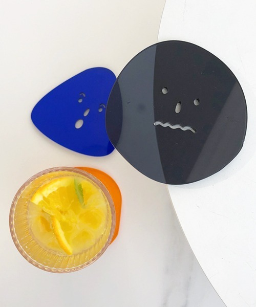 Ein（アイン）の「Ein/アートフェイス アクリル クリア コースター（ランチョンマット/テーブルウェア・レディース・ブルー/ブラック/オレンジ・FREE）」の11枚目の写真