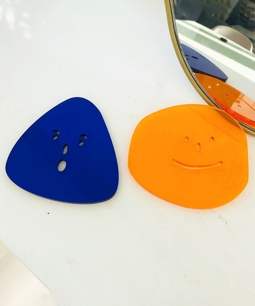 Ein（アイン）の「Ein/アートフェイス アクリル クリア コースター（ランチョンマット/テーブルウェア・レディース・ブルー/ブラック/オレンジ・FREE）」の4枚目の写真