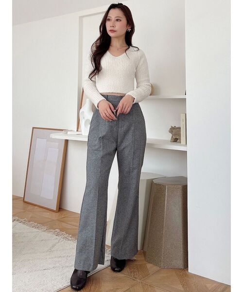 MERCURYDUO（マーキュリーデュオ）の「ミニシャギーVネッククロップドニット（ニット/セーター・レディース・ブラウン/グレー/アイボリー/ベビーピンク/ライトブルー・FREE）」の14枚目の写真