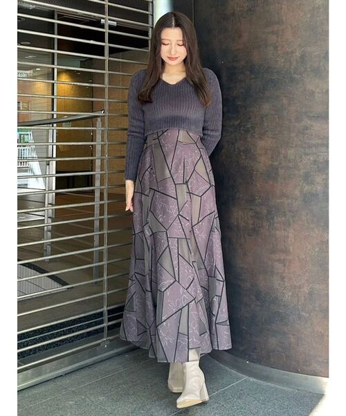 MERCURYDUO（マーキュリーデュオ）の「ミニシャギーVネッククロップドニット（ニット/セーター・レディース・ブラウン/グレー/アイボリー/ベビーピンク/ライトブルー・FREE）」の16枚目の写真