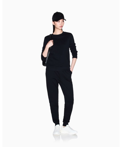 ARMANI EXCHANGE（アルマーニエクスチェンジ）の「【A|X アルマーニ エクスチェンジ】ストーンロゴ クルーネックスウェットプルオーバー（スウェット・レディース・ホワイト/ブラック/スカイブルー・LARGE/X-SMALL/X-LARGE/SMALL/MEDIUM）」の6枚目の写真