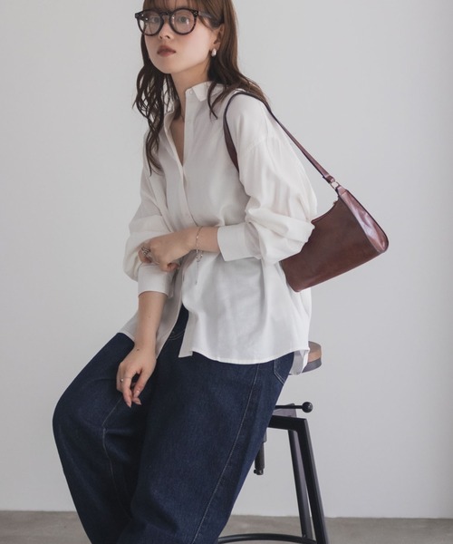 NAVY（ネイビー）の「nAvy バックタック前開きシャツ（シャツ/ブラウス・レディース・ダークグレー/ブラック/ホワイト/ベージュ/ネイビー・FREE）」の7枚目の写真