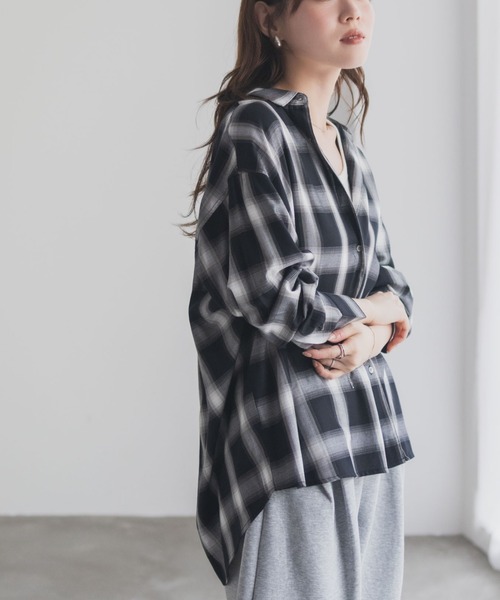 NAVY（ネイビー）の「nAvy バックタック前開きシャツ（シャツ/ブラウス・レディース・ダークグレー/ブラック/ホワイト/ベージュ/ネイビー・FREE）」の13枚目の写真