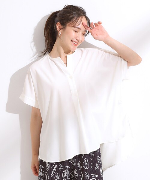 SHOO・LA・RUE(シューラルー)の「【S-LL】さらりとしたタッチが上品見え ワンボタンデザイン トップス(Tシャツ/カットソー・レディース・オフホワイト/ブルー系その他/ブラック・01/02/03/04)」の7枚目の写真