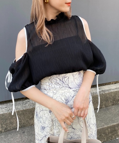one after another NICE CLAUP(ワンアフターアナザーナイスクラップ)の「WEB限定/肩リボンマルチウェイブラウス(シャツ/ブラウス・レディース・アイボリー/ブラック/ドット/ベージュ系その他・FREE)」の22枚目の写真
