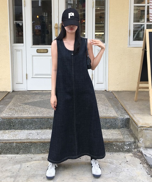 2ly2(トゥーリートゥー)の「デニムワンピース(ワンピース・レディース・ネイビー/ブルー・FREE)」の12枚目の写真