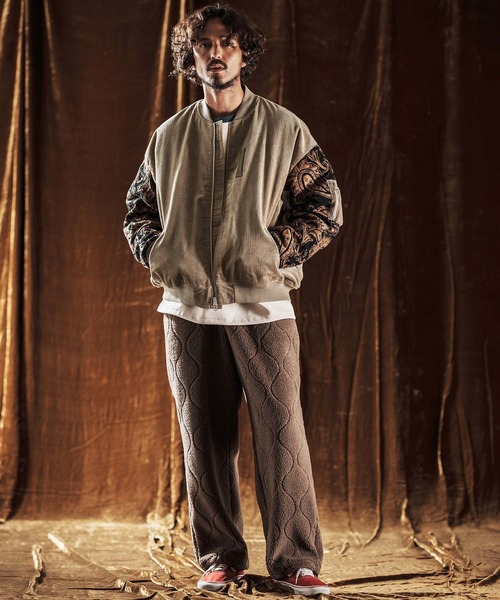 ANGENEHM(アンゲネーム)の「mj10981-Mixed Fabric Bomber Jacket ボンバージャケット(AG05-022acf)(ミリタリージャケット・メンズ・ブラック/サンドベージュ・M/S/L)」の13枚目の写真