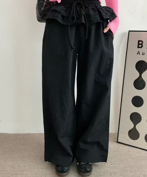 Asterellivi(アステレリビ)の「ウエスト フリル ワイドパンツ(その他パンツ・レディース・ブラック/カーキ/ピンク・FREE)」の1枚目の写真