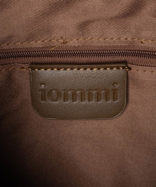 IOMMI(イオミ)の「IOMMI アイオミ パイピング トートバッグ(トートバッグ・レディース・ブラック/ブラウン/ベージュ/ダークブラウン・FREE)」の13枚目の写真