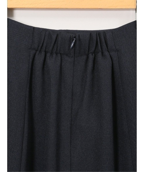 m.f.editorial（エムエフエディトリアル）の「【ストレッチ ウォッシャブル】m.f.エディトリアル レディース シャーク フレアースカート 紺(セットアップ可能)（スーツスカート・レディース・ネイビー・S/MEDIUM/LARGE）」の9枚目の写真