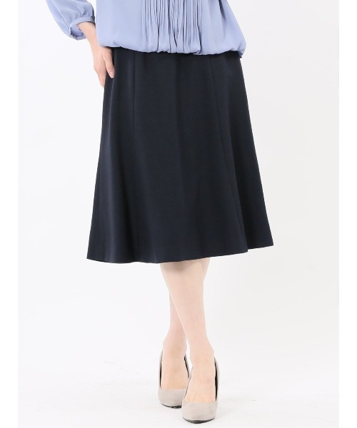 m.f.editorial（エムエフエディトリアル）の「【ストレッチ ウォッシャブル】m.f.エディトリアル レディース シャーク フレアースカート 紺(セットアップ可能)（スーツスカート・レディース・ネイビー・S/MEDIUM/LARGE）」の17枚目の写真