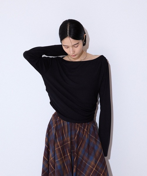 JEANASIS（ジーナシス）の「アシメギャザーボートネックLS/594167（Tシャツ/カットソー・レディース・ブラウン/ホワイト/ブラック/レッド系その他・FREE）」の20枚目の写真