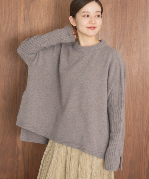 セール】《WEB限定/追加》ウールカシミヤ 脇スリットクルーネックプル