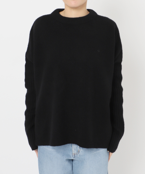 セール】《WEB限定/追加》ウールカシミヤ 脇スリットクルーネックプル