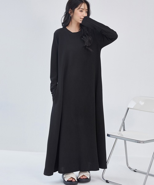 Lace Ladies(レースレディース)の「ソリッドカラー Aライン 長袖 マキシ ワンピース(ワンピース・レディース・ブラック/ブラウン/グレー/モカ・FREE/S)」の5枚目の写真
