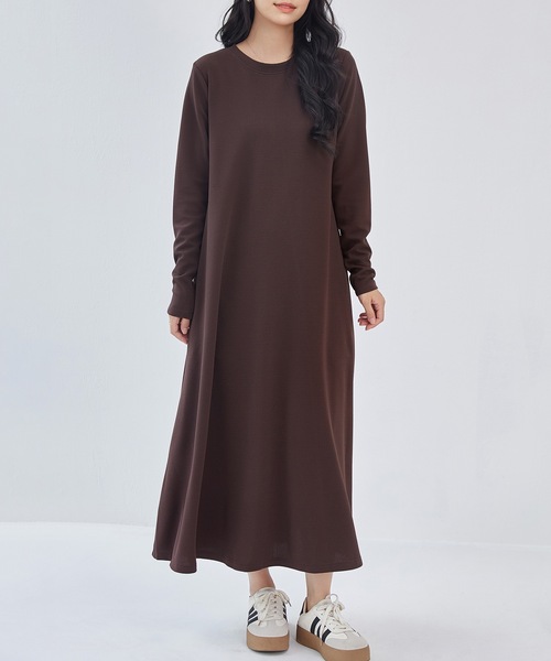Lace Ladies(レースレディース)の「ソリッドカラー Aライン 長袖 マキシ ワンピース(ワンピース・レディース・ブラック/ブラウン/グレー/モカ・FREE/S)」の11枚目の写真