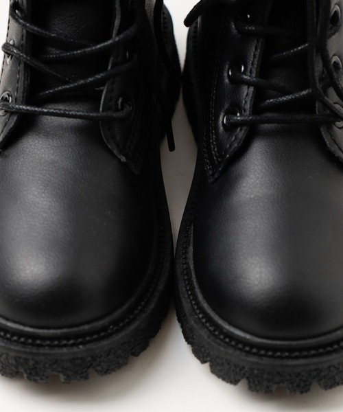 URBAN CHERRY(アーバンチェリー)の「レースアップショートブーツ(ブーツ・キッズ・ブラック・19.0cm/18.0cm/22.0cm/21.0cm/20.0cm)」の11枚目の写真