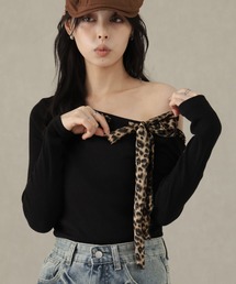 Ulysses（ユリシス）の「レオパードリボンオフショルリブトップス（Tシャツ/カットソー・レディース）」