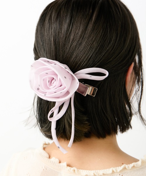 Casselini(キャセリーニ)の「Casselini(キャセリーニ)ドットローズクリップ(バレッタ/ヘアクリップ・レディース・ブラック/ホワイト/ピンク・FREE)」の1枚目の写真