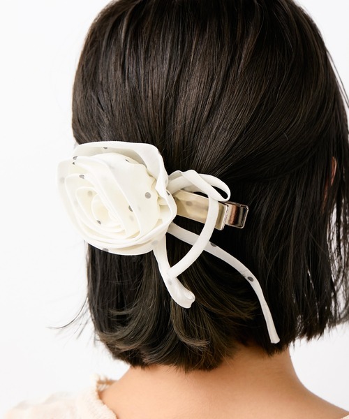 Casselini(キャセリーニ)の「Casselini(キャセリーニ)ドットローズクリップ(バレッタ/ヘアクリップ・レディース・ブラック/ホワイト/ピンク・FREE)」の4枚目の写真