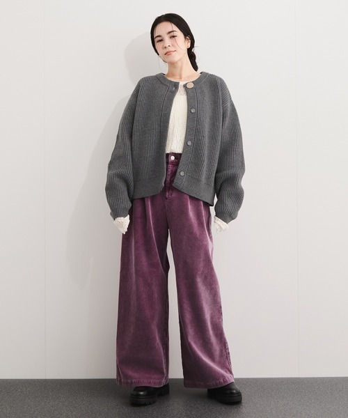 le cercle ADAM ET ROPE'(ルセルクルアダムエロペ)の「メタルボタン片畔ニットカーデ(カーディガン/ボレロ・レディース・ネイビー/レッド系その他2/グレー・FREE)」の4枚目の写真