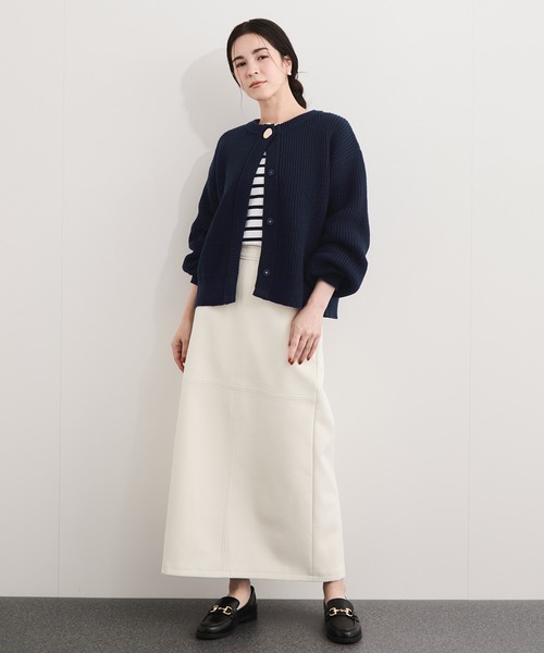 le cercle ADAM ET ROPE'(ルセルクルアダムエロペ)の「メタルボタン片畔ニットカーデ(カーディガン/ボレロ・レディース・ネイビー/レッド系その他2/グレー・FREE)」の6枚目の写真
