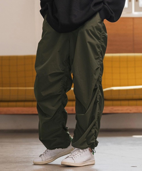 CAMBIO(カンビオ)の「mp14163- シャーリングワイドパンツ(その他パンツ・メンズ・ブラック/カーキ・M/L)」の3枚目の写真