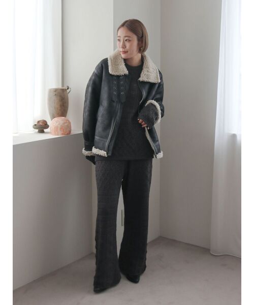 Ungrid（アングリッド）の「フェイクムートンボアブルゾン（ブルゾン・レディース・ダークブラウン/ブラック・SMALL/MEDIUM）」の6枚目の写真