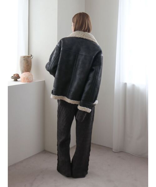 Ungrid（アングリッド）の「フェイクムートンボアブルゾン（ブルゾン・レディース・ダークブラウン/ブラック・SMALL/MEDIUM）」の8枚目の写真