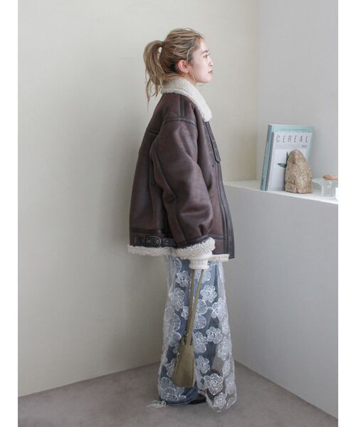 Ungrid（アングリッド）の「フェイクムートンボアブルゾン（ブルゾン・レディース・ダークブラウン/ブラック・SMALL/MEDIUM）」の15枚目の写真