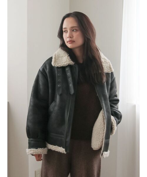 Ungrid（アングリッド）の「フェイクムートンボアブルゾン（ブルゾン・レディース・ダークブラウン/ブラック・SMALL/MEDIUM）」の16枚目の写真