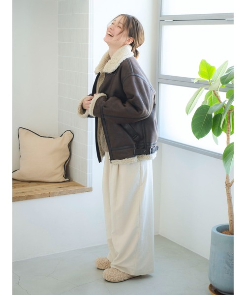 Ungrid（アングリッド）の「フェイクムートンボアブルゾン（ブルゾン・レディース・ダークブラウン/ブラック・SMALL/MEDIUM）」の22枚目の写真