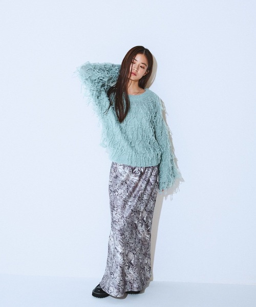 JEANASIS（ジーナシス）の「ループフリンジショートプルオーバー/599692（ニット/セーター・レディース・ブラック/グレー/アイボリー/ブラウン系その他/ブルー・FREE）」の7枚目の写真