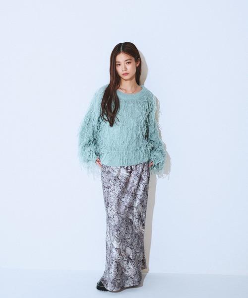 JEANASIS（ジーナシス）の「ループフリンジショートプルオーバー/599692（ニット/セーター・レディース・ブラック/グレー/アイボリー/ブラウン系その他/ブルー・FREE）」の6枚目の写真