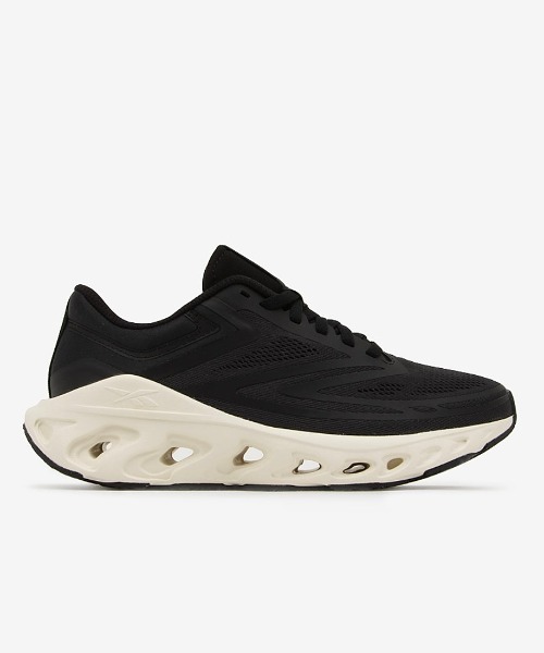 Reebok(リーボック)の「フューエル フレックス ラン / FUEL FLEX RUN(スニーカー・レディース・その他/ブラック・23.5cm/24.5cm/24.0cm/25.0cm/25.5cm/26.0cm/23.0cm)」の2枚目の写真