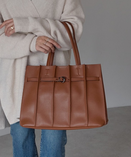 GUSCIO(グッシオ)の「【グッシオベーシック】プリーツトートバッグ A4 軽量(トートバッグ・レディース・ブラウン/シャンパン/ブラック/グレイッシュベージュ・FREE)」の2枚目の写真