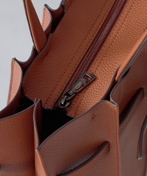 GUSCIO(グッシオ)の「【グッシオベーシック】プリーツトートバッグ A4 軽量(トートバッグ・レディース・ブラウン/シャンパン/ブラック/グレイッシュベージュ・FREE)」の10枚目の写真